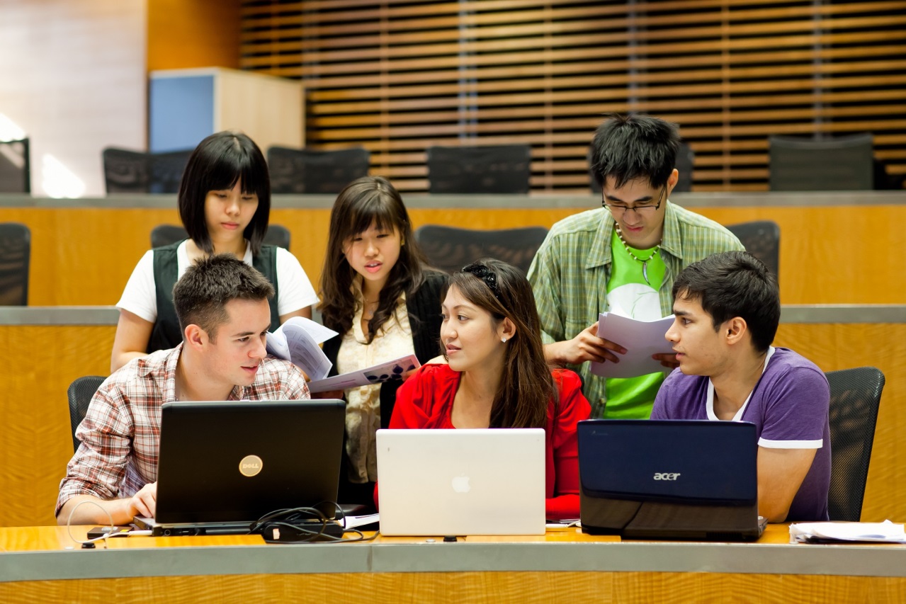 Singapore: Ngày hội du học và cơ hội lập nghiệp - Ảnh 2. Singapore: Ngày hội du học và cơ hội lập nghiệp - Ảnh 2.