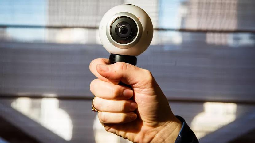 Những lý do vì sao bạn nên mua ngay một chiếc Gear 360 - Ảnh 2. Những lý do vì sao bạn nên mua ngay một chiếc Gear 360 - Ảnh 2.