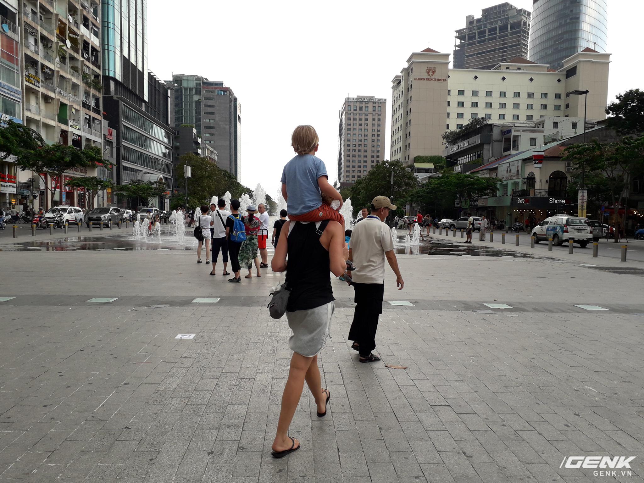 Trải nghiệm camera Galaxy J3 Pro - Đàn em của J7 Pro vẫn thừa sức “chinh phục bóng tối” - Ảnh 6. Trải nghiệm camera Galaxy J3 Pro - Đàn em của J7 Pro vẫn thừa sức “chinh phục bóng tối” - Ảnh 6.