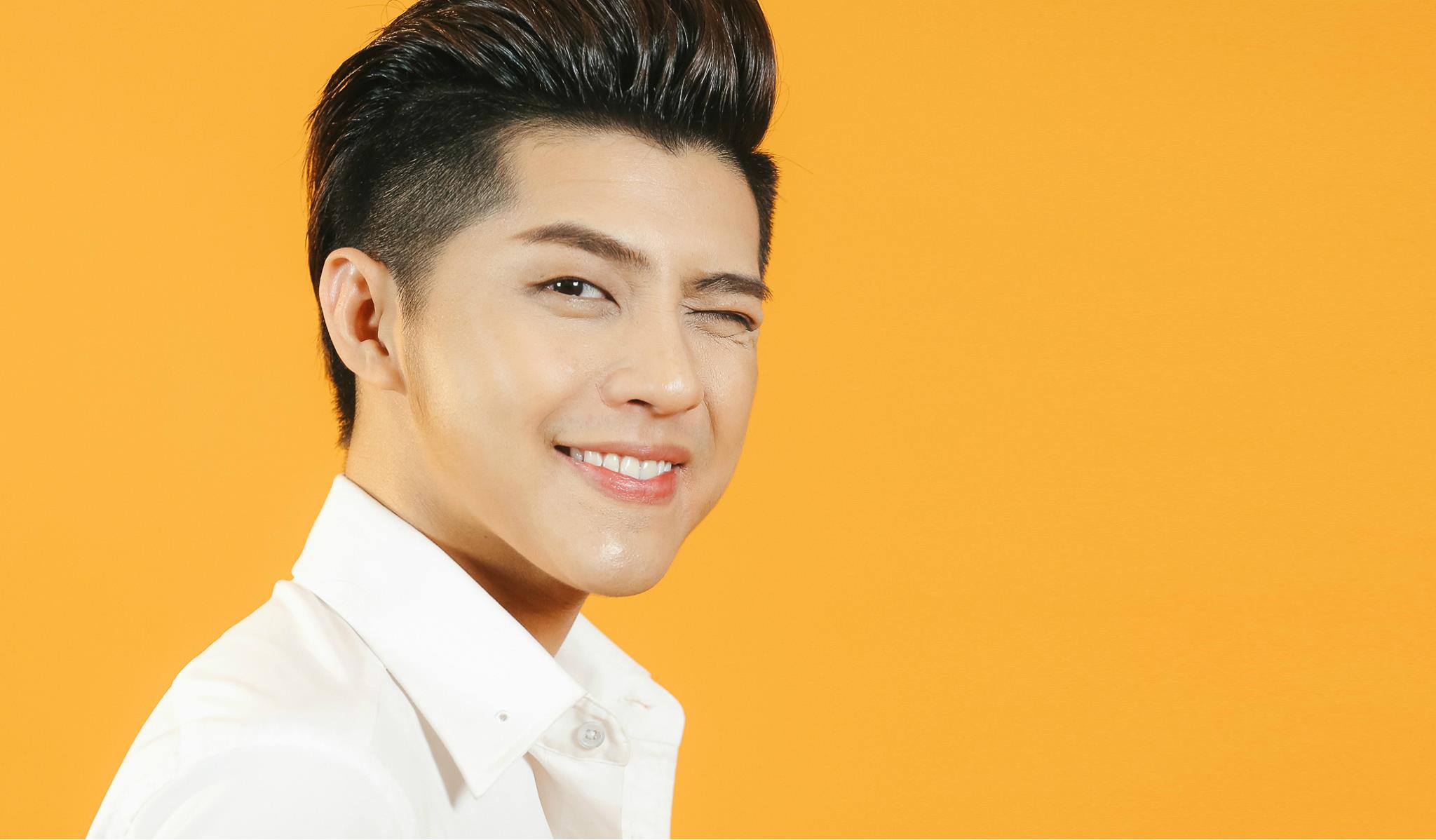 Noo Phước Thịnh tự tay làm đèn lồng tặng trẻ em nghèo - Ảnh 5. Noo Phước Thịnh tự tay làm đèn lồng tặng trẻ em nghèo - Ảnh 5.