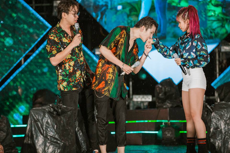 Nụ hôn “ướt át” của Kelvin Khánh, Khởi My tại “Cuộc hẹn để đời” - Ảnh 2. Nụ hôn “ướt át” của Kelvin Khánh, Khởi My tại “Cuộc hẹn để đời” - Ảnh 2.