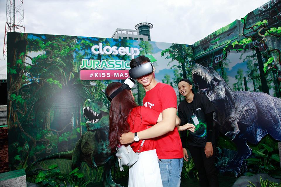 Nụ hôn “ướt át” của Kelvin Khánh, Khởi My tại “Cuộc hẹn để đời” - Ảnh 13. Nụ hôn “ướt át” của Kelvin Khánh, Khởi My tại “Cuộc hẹn để đời” - Ảnh 13.