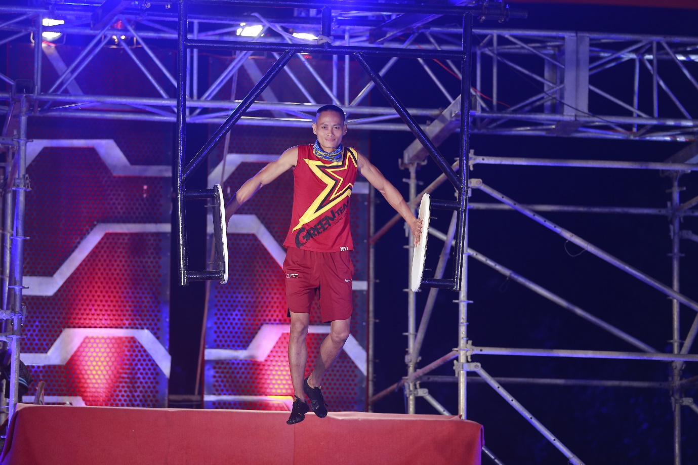 Bịt mắt tại thang cá hồi – Lựa chọn táo bạo hay sai lầm của Lê Văn Thực? - Ảnh 1. Bịt mắt tại thang cá hồi – Lựa chọn táo bạo hay sai lầm của Lê Văn Thực? - Ảnh 1.