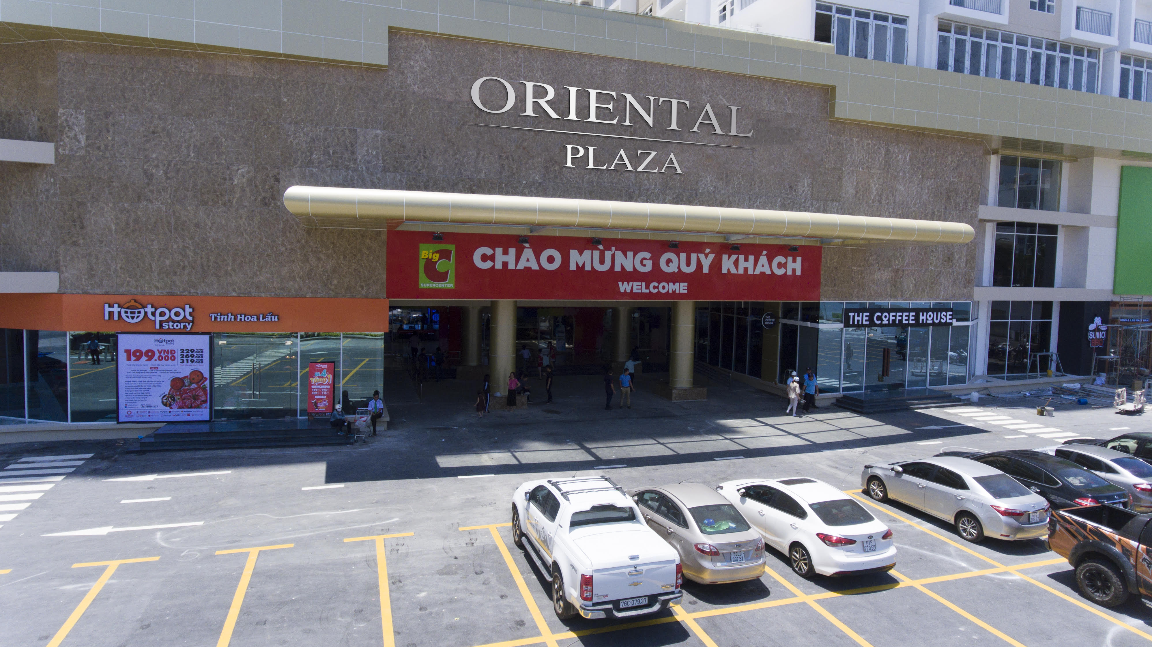 Oriental Plaza là điểm đến mua sắm, vui chơi của người dân khu vực Tân Bình, Tân Phú.