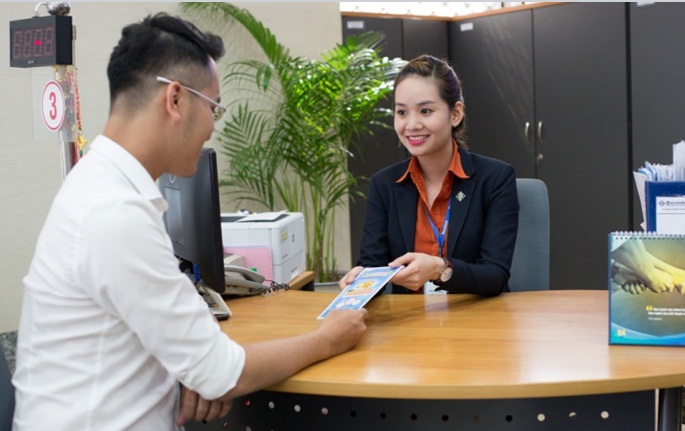 “Hè rộn ràng - Ngàn niềm vui” với Sacombank