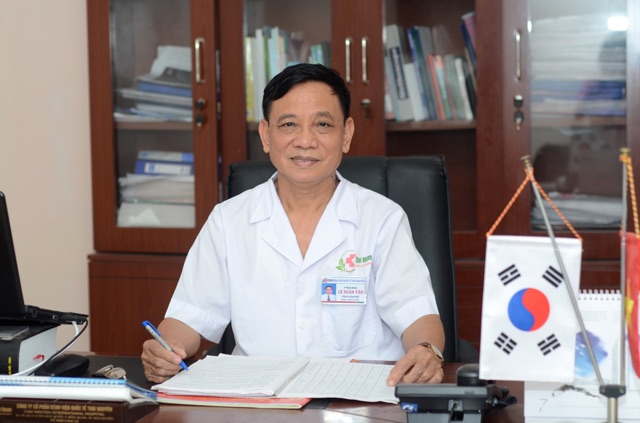 Ông Lê Xuân Tân tổng giám đốc - Bác sỹ nhân dân.