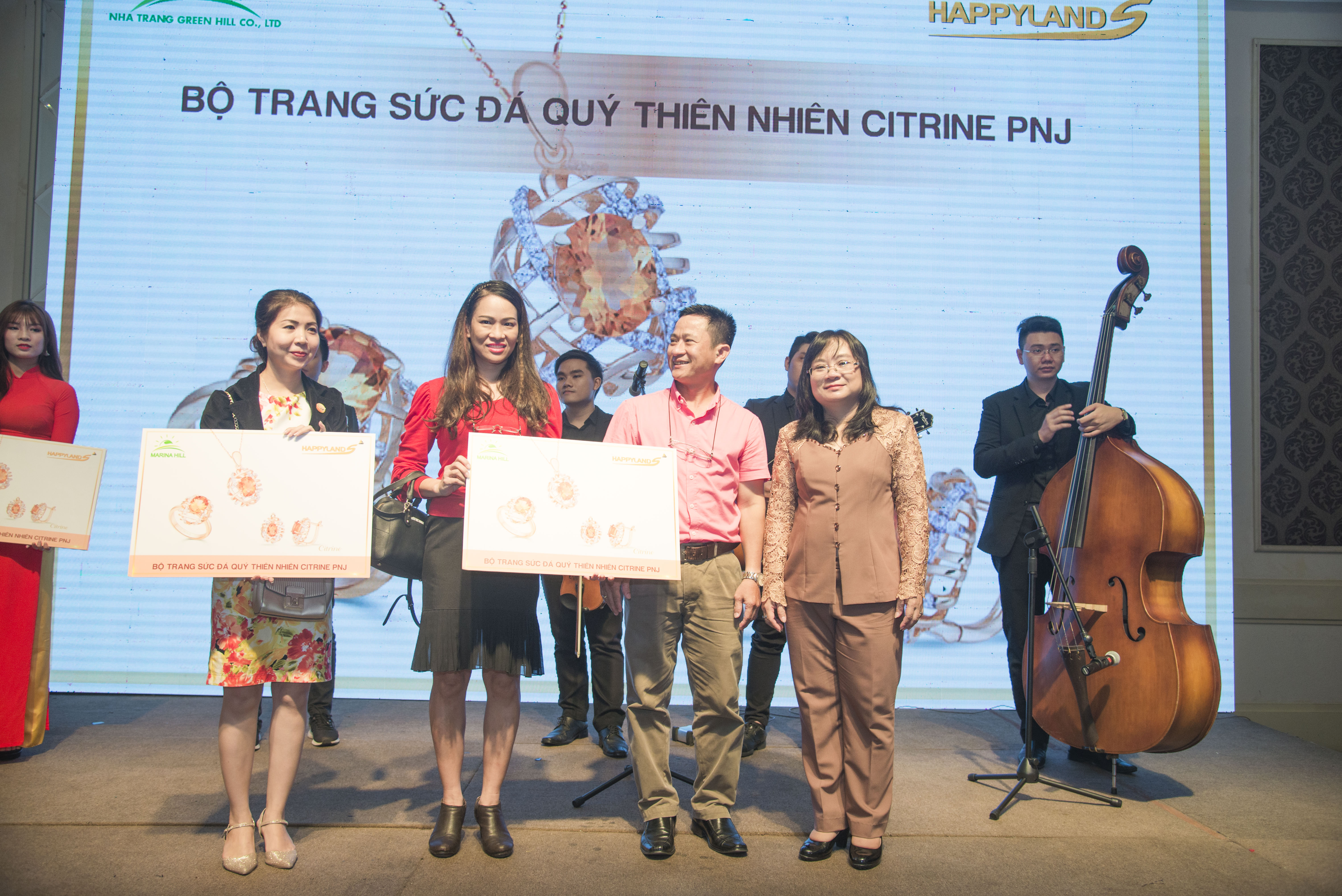 Trong những ngày đầu tiếp cận với khách hàng tại Hà Nội, dự án đã nhận được nhiều sự quan tâm. Với số lượng ít ỏi còn lại, Marina Hill dự đoán sẽ hút hàng tại Thủ đô.