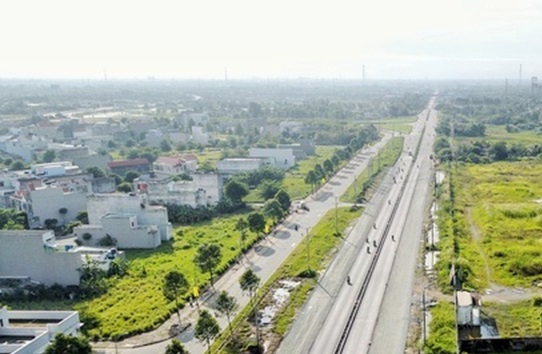 Western City sở hữu hơn 1 km mặt tiền đường Vành đai 4 hiện đang mở rộng lên 74 mét.