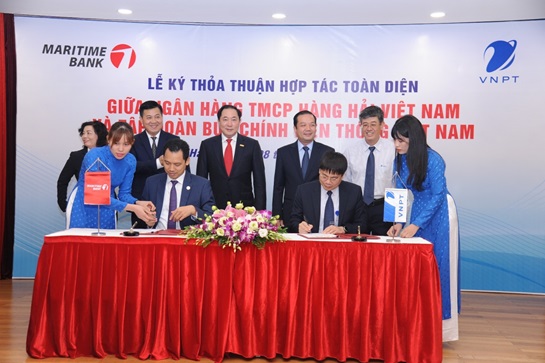 VNPT ký kết thỏa thuận hợp tác toàn diện với Maritime Bank - Ảnh 1.