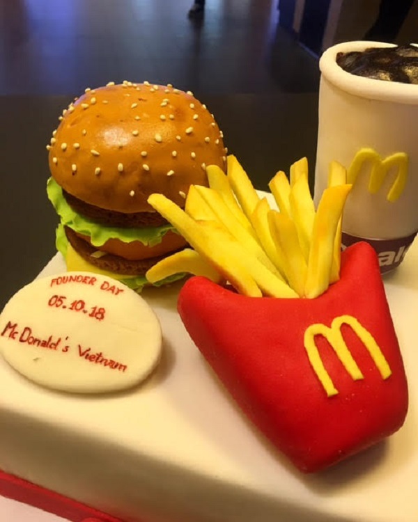 Gà rán McDonald’s – cú hích vào thị trường thức ăn nhanh Việt Nam - Ảnh 1.