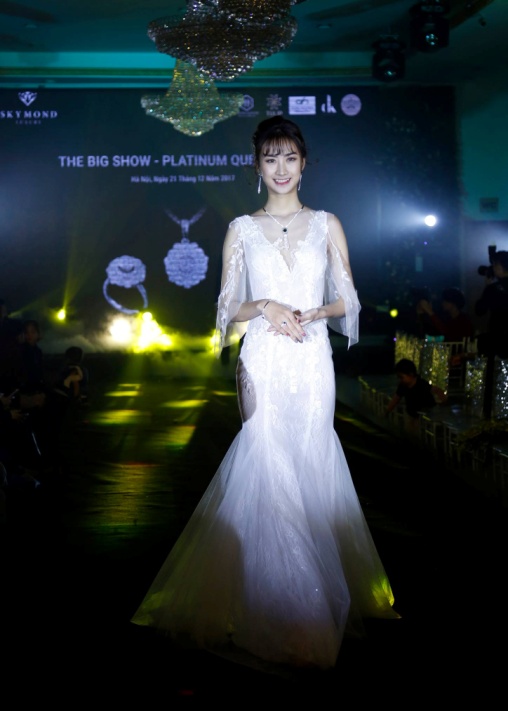 Platinum Queen Party - đêm tiệc thăng hoa của cảm xúc - Ảnh 9. Platinum Queen Party - đêm tiệc thăng hoa của cảm xúc - Ảnh 9.