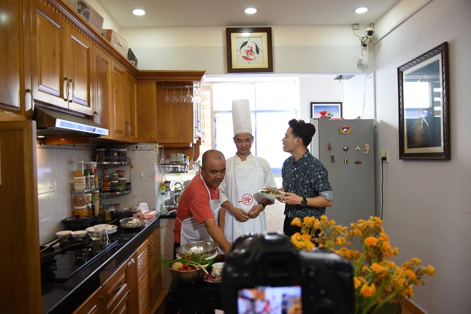 Sỹ Luân, Quốc Thuận, Ngọc Tưởng khoe tài nấu ăn với “Vào bếp khó gì” - Ảnh 2. Sỹ Luân, Quốc Thuận, Ngọc Tưởng khoe tài nấu ăn với “Vào bếp khó gì” - Ảnh 2.