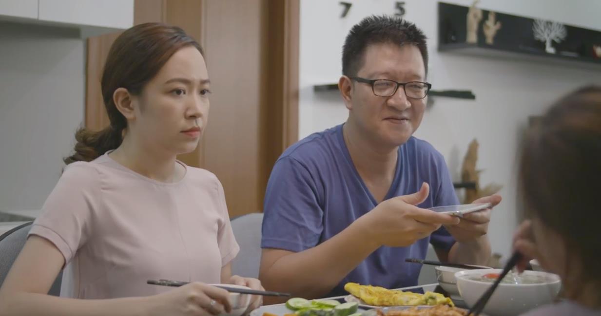 Giả vờ ngủ khi 2 con lén vào phòng lấy iPad, mẹ lập tức thay đổi khi phát hiện sự thật… - Ảnh 1. Giả vờ ngủ khi 2 con lén vào phòng lấy iPad, mẹ lập tức thay đổi khi phát hiện sự thật… - Ảnh 1.