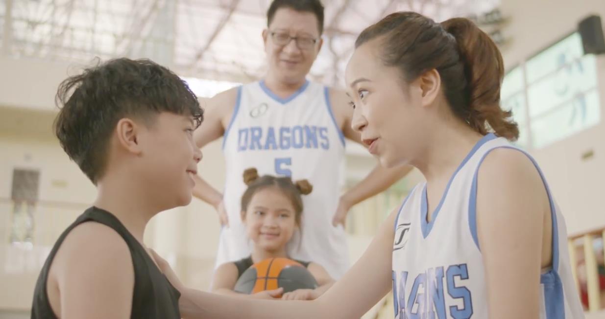 Giả vờ ngủ khi 2 con lén vào phòng lấy iPad, mẹ lập tức thay đổi khi phát hiện sự thật… - Ảnh 5. Giả vờ ngủ khi 2 con lén vào phòng lấy iPad, mẹ lập tức thay đổi khi phát hiện sự thật… - Ảnh 5.