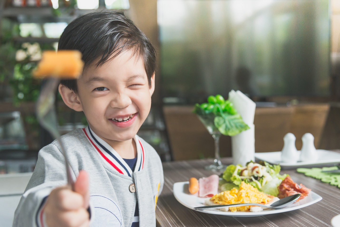 Gợi ý chế độ ăn lành mạnh và thú vị cho bé - Ảnh 2. Gợi ý chế độ ăn lành mạnh và thú vị cho bé - Ảnh 2.