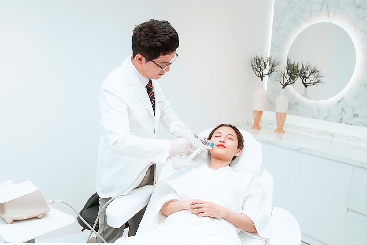 5 phương pháp thẩm mỹ “không dao kéo” đang hot tại Hàn Quốc - Ảnh 8. 5 phương pháp thẩm mỹ “không dao kéo” đang hot tại Hàn Quốc - Ảnh 8.