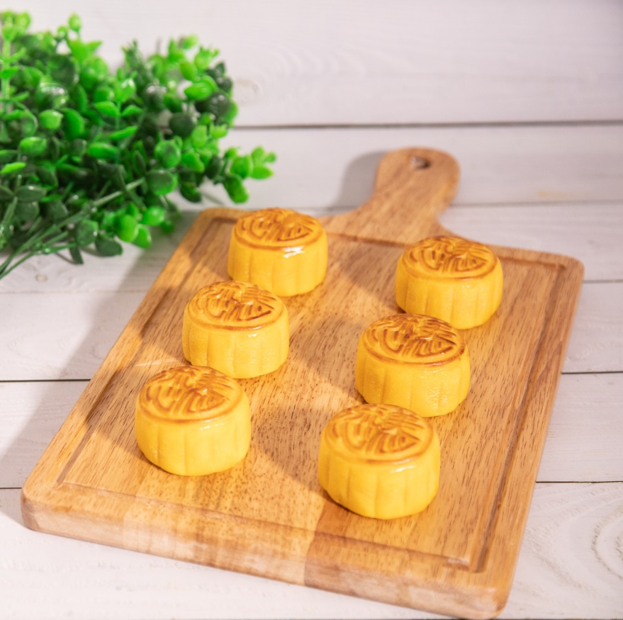 Khám phá siêu phẩm bánh trung thu cao cấp số 1 Hong Kong “gây sốt” tại Việt Nam năm 2018 - Ảnh 4. Khám phá siêu phẩm bánh trung thu cao cấp số 1 Hong Kong “gây sốt” tại Việt Nam năm 2018 - Ảnh 4.