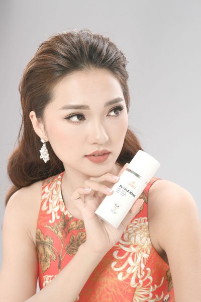 Khám phá 4 tuyệt chiêu làm đẹp vào mùa thu từ các hoa hậu - Ảnh 4. Khám phá 4 tuyệt chiêu làm đẹp vào mùa thu từ các hoa hậu - Ảnh 4.