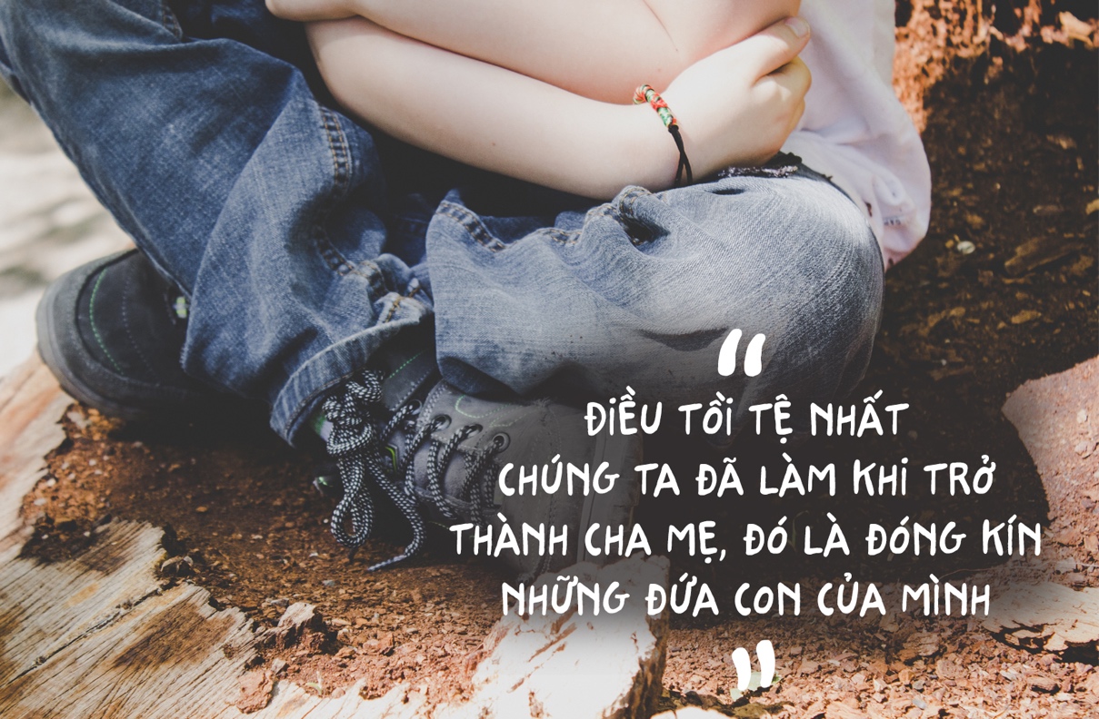 Bọc con trong tổ kén quá ấm và những tiếc nuối không thể biện minh bởi tình yêu! - Ảnh 1. Bọc con trong tổ kén quá ấm và những tiếc nuối không thể biện minh bởi tình yêu! - Ảnh 1.