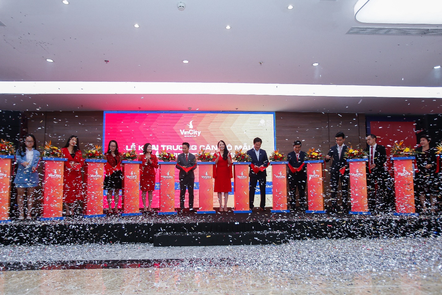 Những hình ảnh đẹp trong lễ Khai trương căn hộ mẫu của dự án VinCity Sportia - Ảnh 4. Những hình ảnh đẹp trong lễ Khai trương căn hộ mẫu của dự án VinCity Sportia - Ảnh 4.
