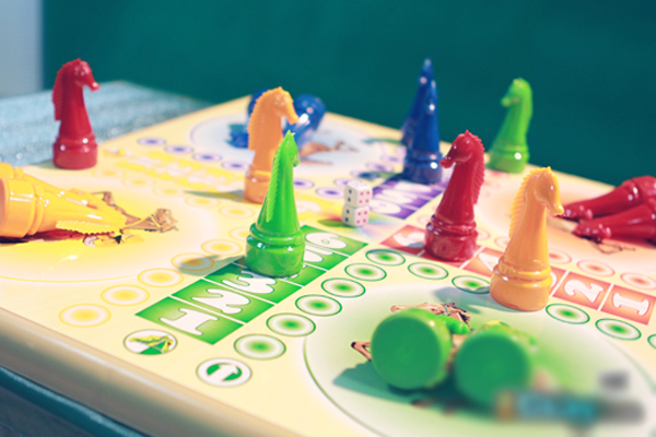 Tuổi thơ đáng giá bao nhiêu? - Ảnh 1. Tuổi thơ đáng giá bao nhiêu? - Ảnh 1.