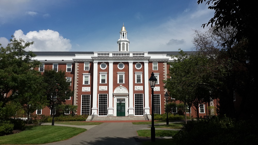 Học bổng 50 - 100% đại học Mỹ: đa ngành, không khó! - Ảnh 1. Học bổng 50 - 100% đại học Mỹ: đa ngành, không khó! - Ảnh 1.