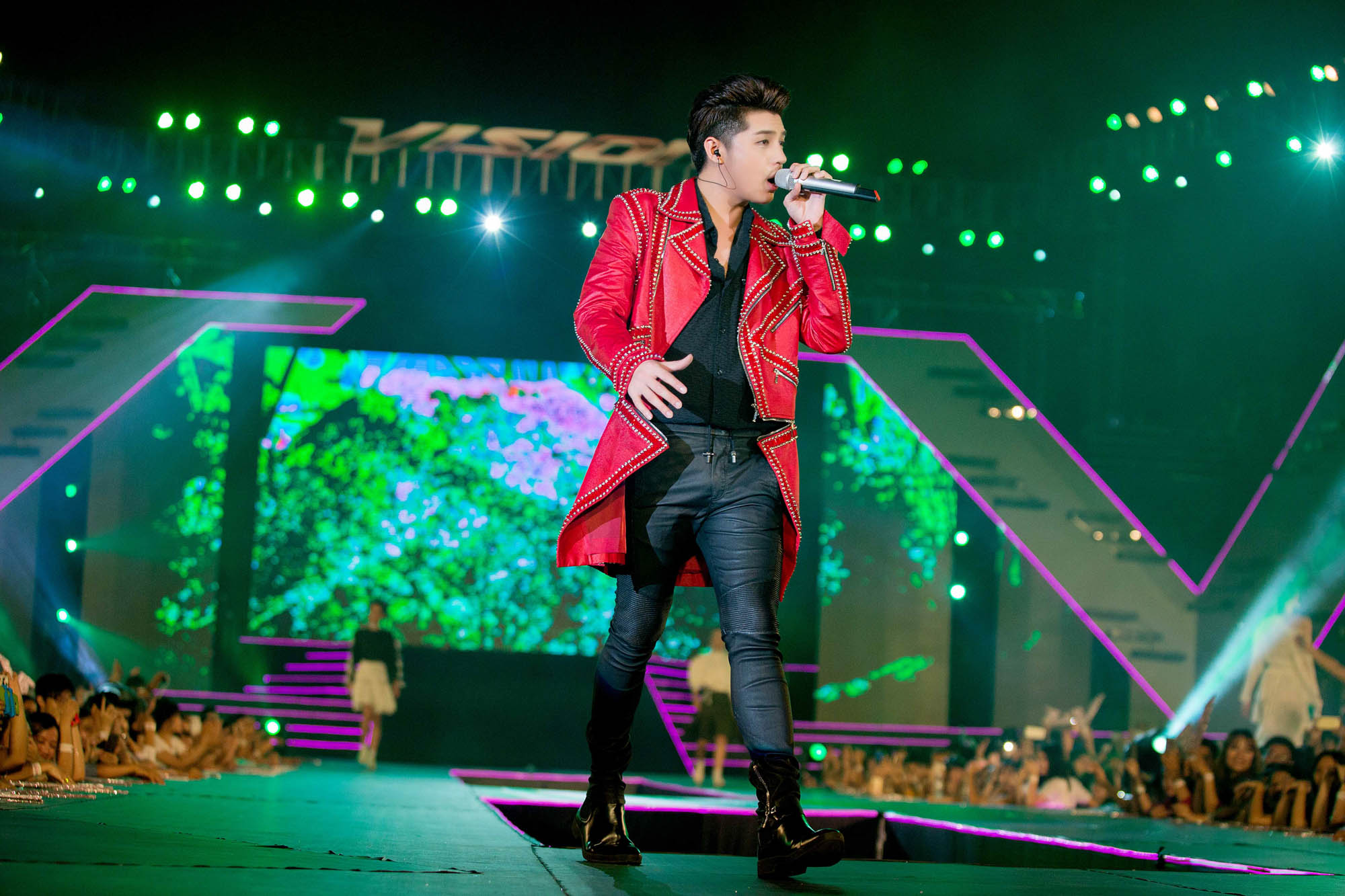 Mỹ Tâm, Đông Nhi, Tóc Tiên cùng hội tụ tại đại tiệc thời trang âm nhạc - Ảnh 4. Mỹ Tâm, Đông Nhi, Tóc Tiên cùng hội tụ tại đại tiệc thời trang âm nhạc - Ảnh 4.