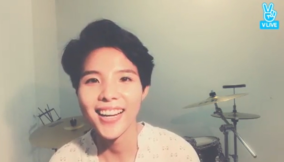 Vũ Cát Tường khiến fan phấn khích khi nhá hàng bài hát Forever Mine - Ảnh 1. Vũ Cát Tường khiến fan phấn khích khi nhá hàng bài hát Forever Mine - Ảnh 1.