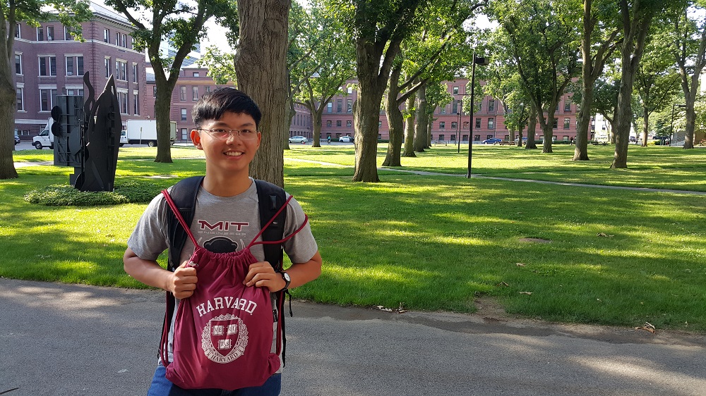 Ngày thi học bổng THPT Mỹ 2017 - Ảnh 3. Ngày thi học bổng THPT Mỹ 2017 - Ảnh 3.