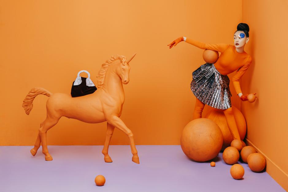 Ngắm bộ ảnh thời trang cực đỉnh của Dzũng Yoko trong chiến dịch quảng bá mới - Ảnh 10. Ngắm bộ ảnh thời trang cực đỉnh của Dzũng Yoko trong chiến dịch quảng bá mới - Ảnh 10.