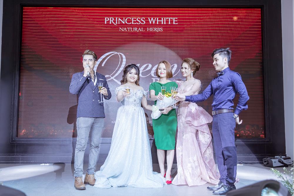 Lạc trôi trong dạ tiệc Queen Party đầy cảm xúc - Ảnh 5. Lạc trôi trong dạ tiệc Queen Party đầy cảm xúc - Ảnh 5.