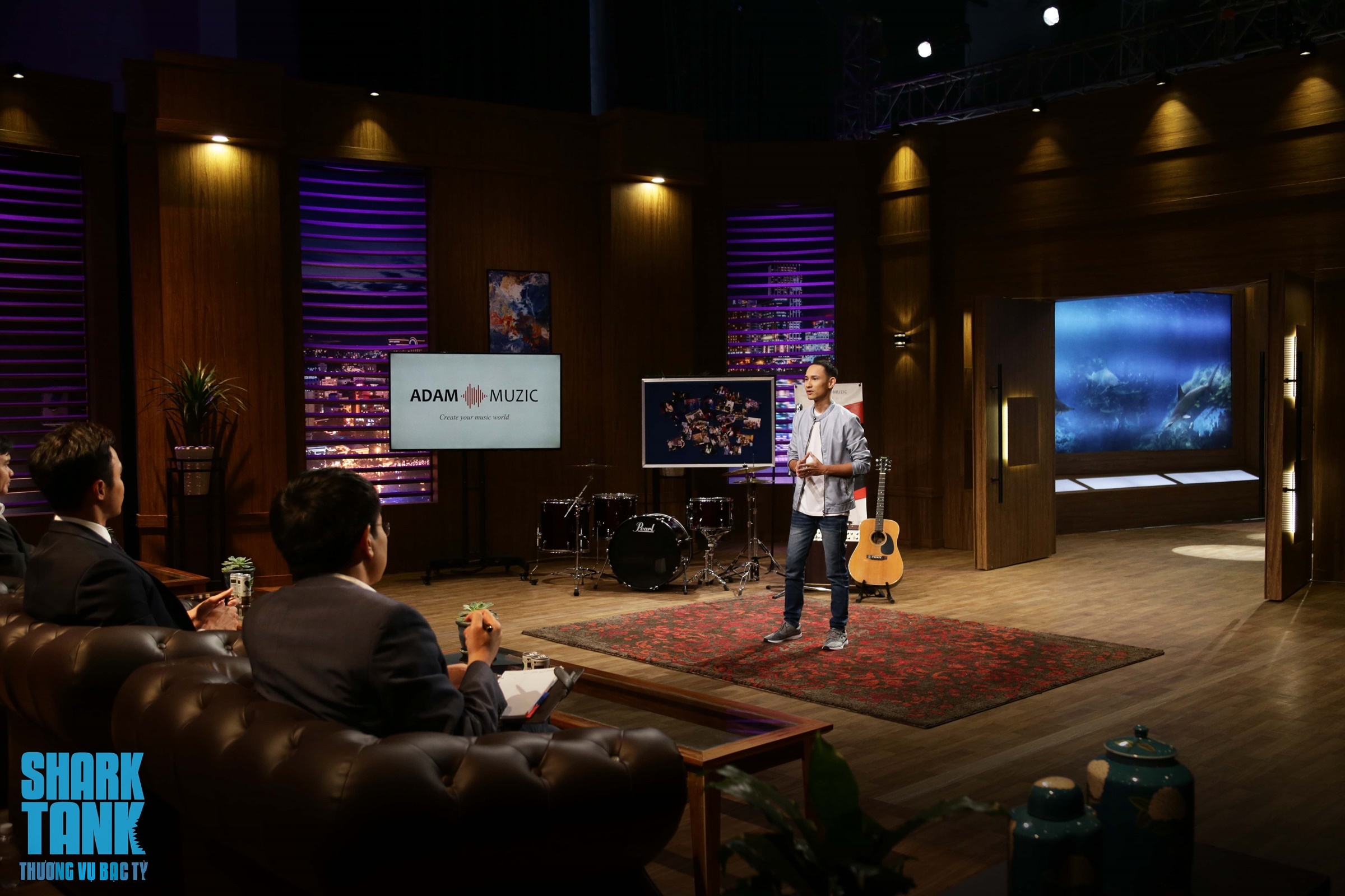Shark Tank Việt Nam: Shark trẻ Lê Đăng Khoa lại giở chiêu dụ startup giao hàng nhanh - Ảnh 2. Shark Tank Việt Nam: Shark trẻ Lê Đăng Khoa lại giở chiêu dụ startup giao hàng nhanh - Ảnh 2.