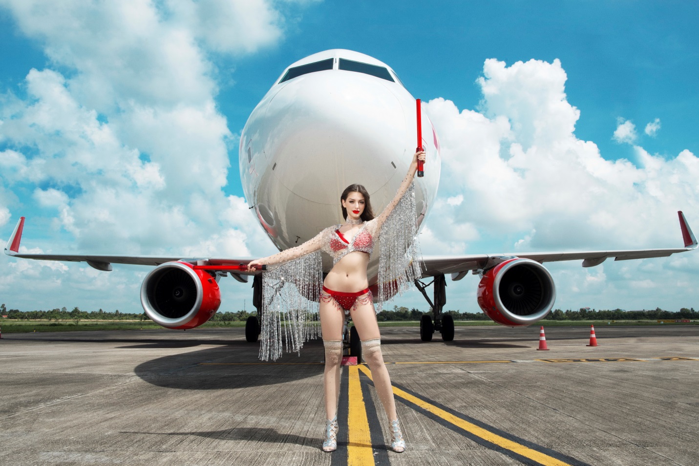 Nh Ng C G I Sexy Tr N L Ch Bikini Vietjet L Ai