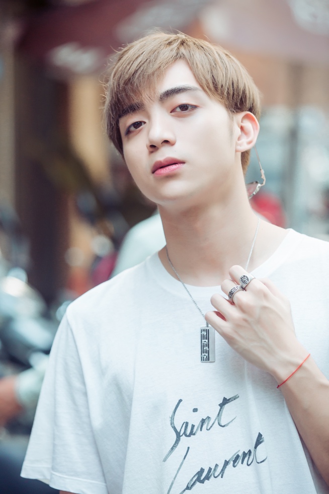 Chất lừ từ âm nhạc đến phong cách thời trang, Soobin Hoàng Sơn đã tạo nên hình ảnh đó như thế nào? - Ảnh 2. Chất lừ từ âm nhạc đến phong cách thời trang, Soobin Hoàng Sơn đã tạo nên hình ảnh đó như thế nào? - Ảnh 2.