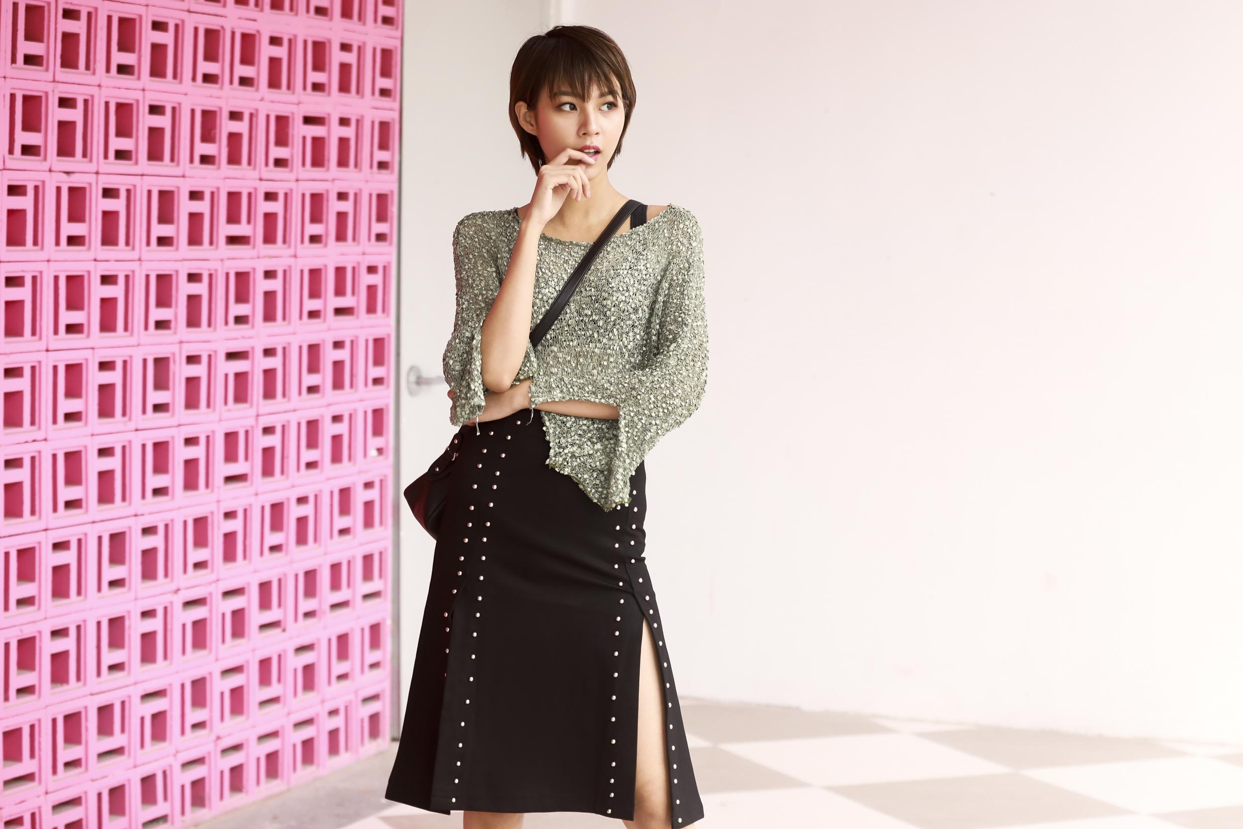 Phong cách streetstyle mùa lễ hội cực chất của Phí Phương Anh - Ảnh 5. Phong cách streetstyle mùa lễ hội cực chất của Phí Phương Anh - Ảnh 5.
