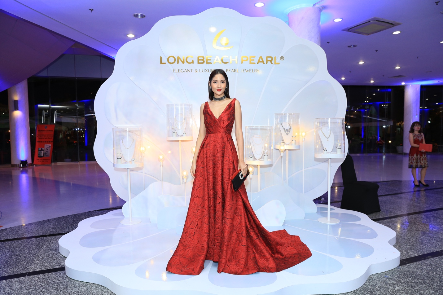 Soi BST trang sức ngọc trai ấn tượng tại show diễn “The Muse 2” của Đỗ Mạnh Cường - Ảnh 7. Soi BST trang sức ngọc trai ấn tượng tại show diễn “The Muse 2” của Đỗ Mạnh Cường - Ảnh 7.