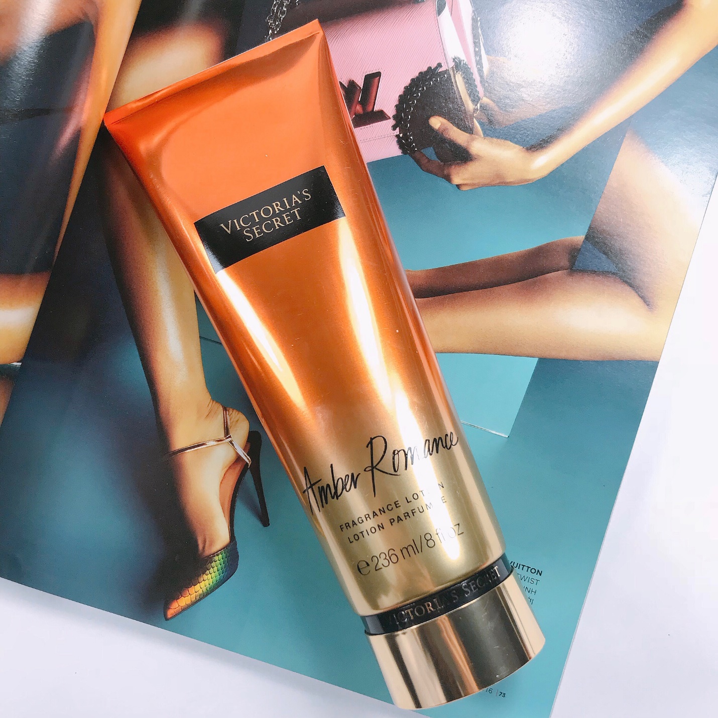 Giảm giá mạnh 10 sản phẩm make up, chăm sóc da không thể bỏ qua mùa lễ hội - Ảnh 8. Giảm giá mạnh 10 sản phẩm make up, chăm sóc da không thể bỏ qua mùa lễ hội - Ảnh 8.