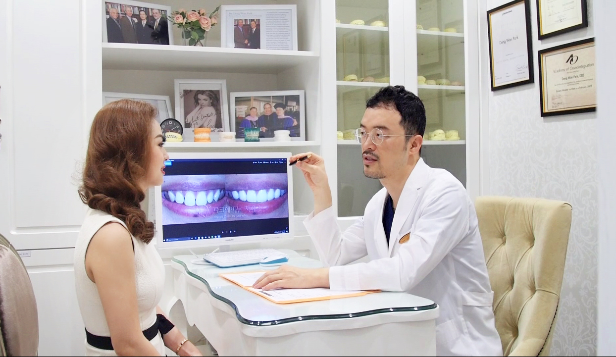 Nhìn lại hành ta trình thay đổi dung nhan mực tàu món hậu hĩ Jennifer Phạm - ảnh 3. Nhìn lại hành đệ trình đổi thay dung nhan cụm từ huê hậu hĩnh Jennifer Phạm - hình 3.