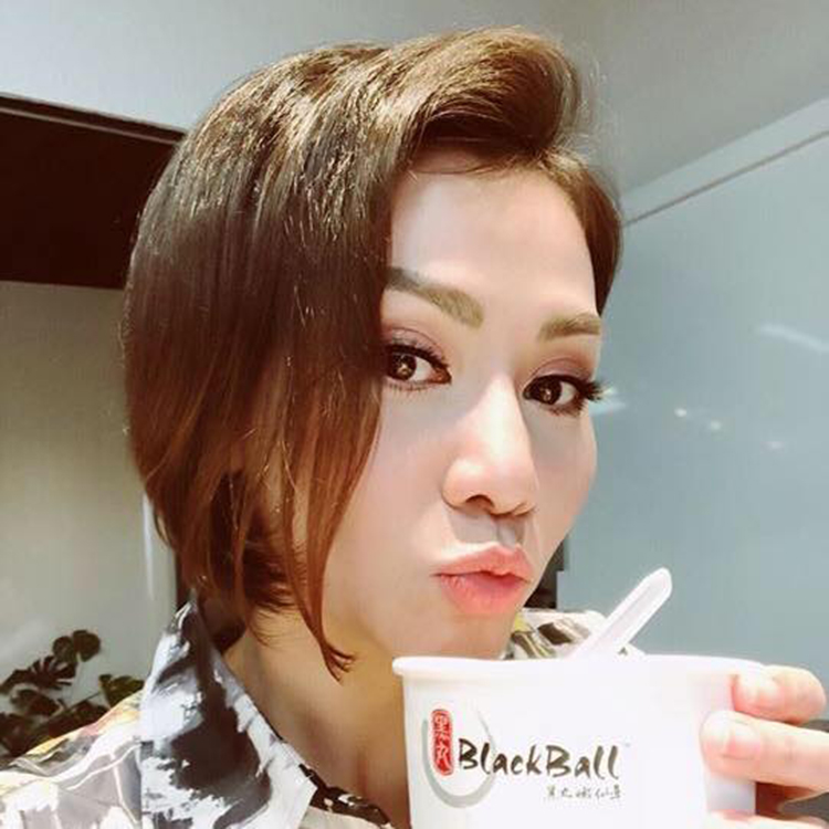 Những mỹ nhân Việt chăm chỉ đi spa làm đẹp nhất showbiz - Ảnh 9. Những mỹ nhân Việt chăm chỉ đi spa làm đẹp nhất showbiz - Ảnh 9.