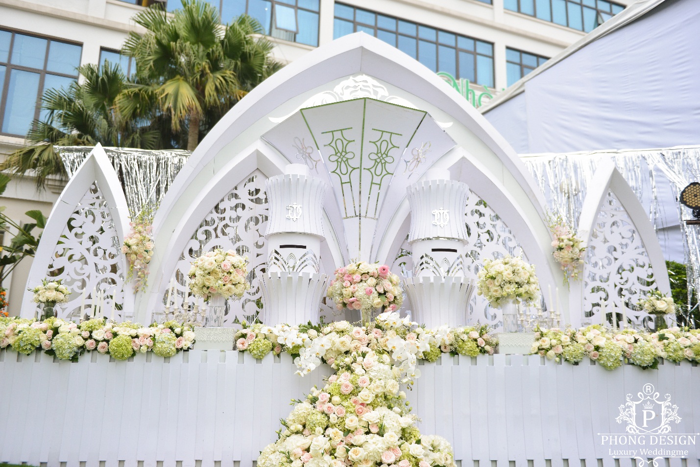 Đám cưới thiết kế siêu hoành tráng tại Quảng Ninh của nhà thiết kế Phong Design - Ảnh 8. Đám cưới thiết kế siêu hoành tráng tại Quảng Ninh của nhà thiết kế Phong Design - Ảnh 8.