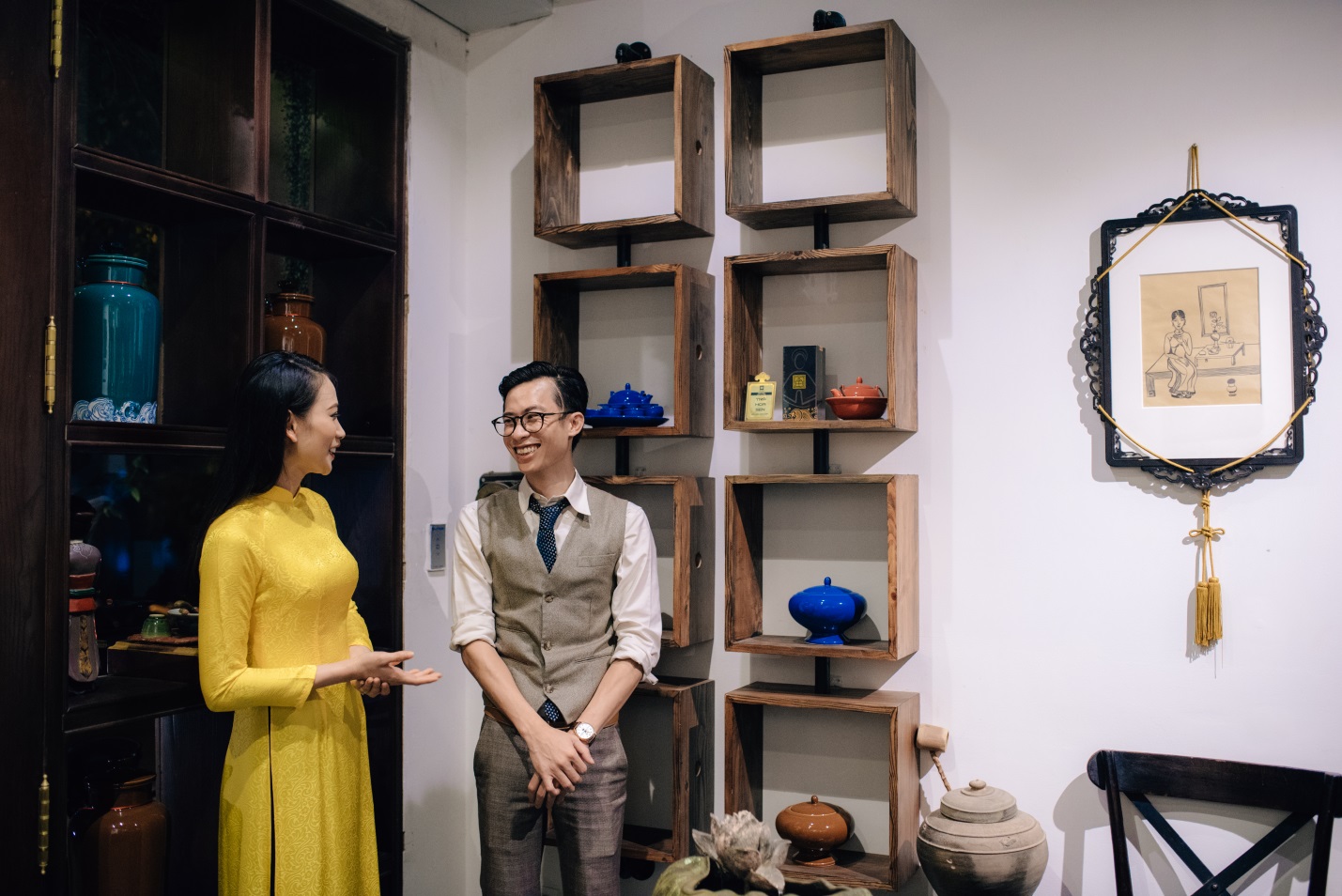 Mẹ chồng khó tính Lan Hương cùng ông xã thưởng trà tại Mẫu - Tea corner - Ảnh 5. Mẹ chồng khó tính Lan Hương cùng ông xã thưởng trà tại Mẫu - Tea corner - Ảnh 5.