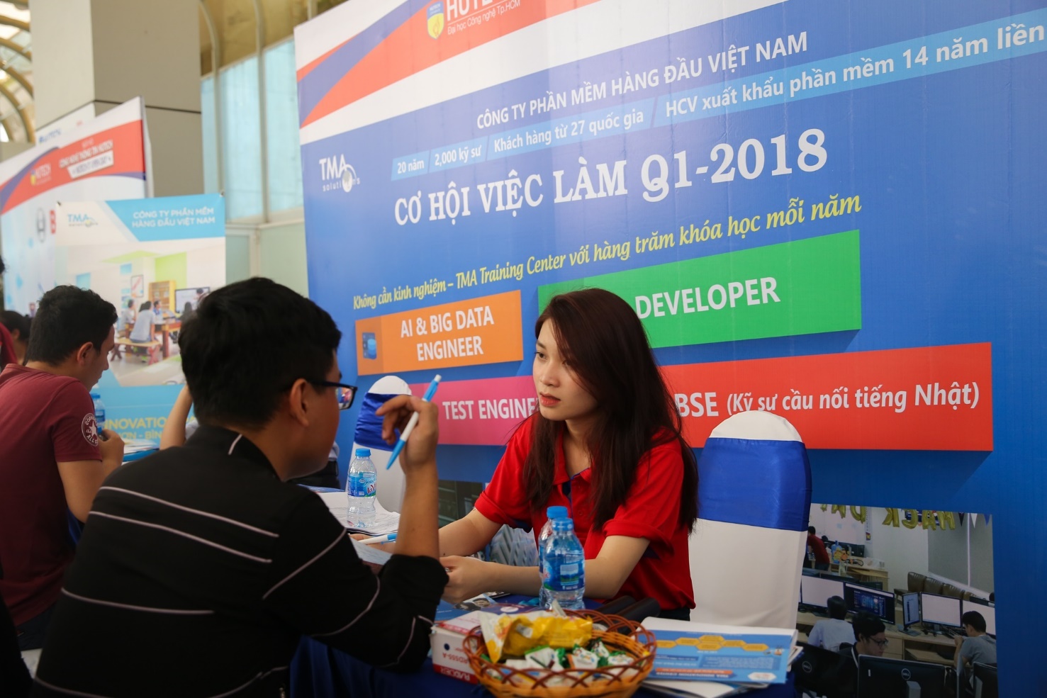 Bí kíp 4C - Chọn trường đại học chuẩn không cần chỉnh - Ảnh 3. Bí kíp 4C - Chọn trường đại học chuẩn không cần chỉnh - Ảnh 3.