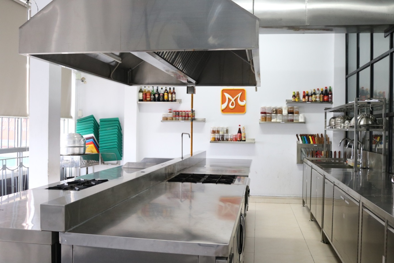 Hướng Nghiệp Á Âu tưng bừng khai trương 2 chi nhánh mới tại Hội An và Cần Thơ - Ảnh 2. Hướng Nghiệp Á Âu tưng bừng khai trương 2 chi nhánh mới tại Hội An và Cần Thơ - Ảnh 2.