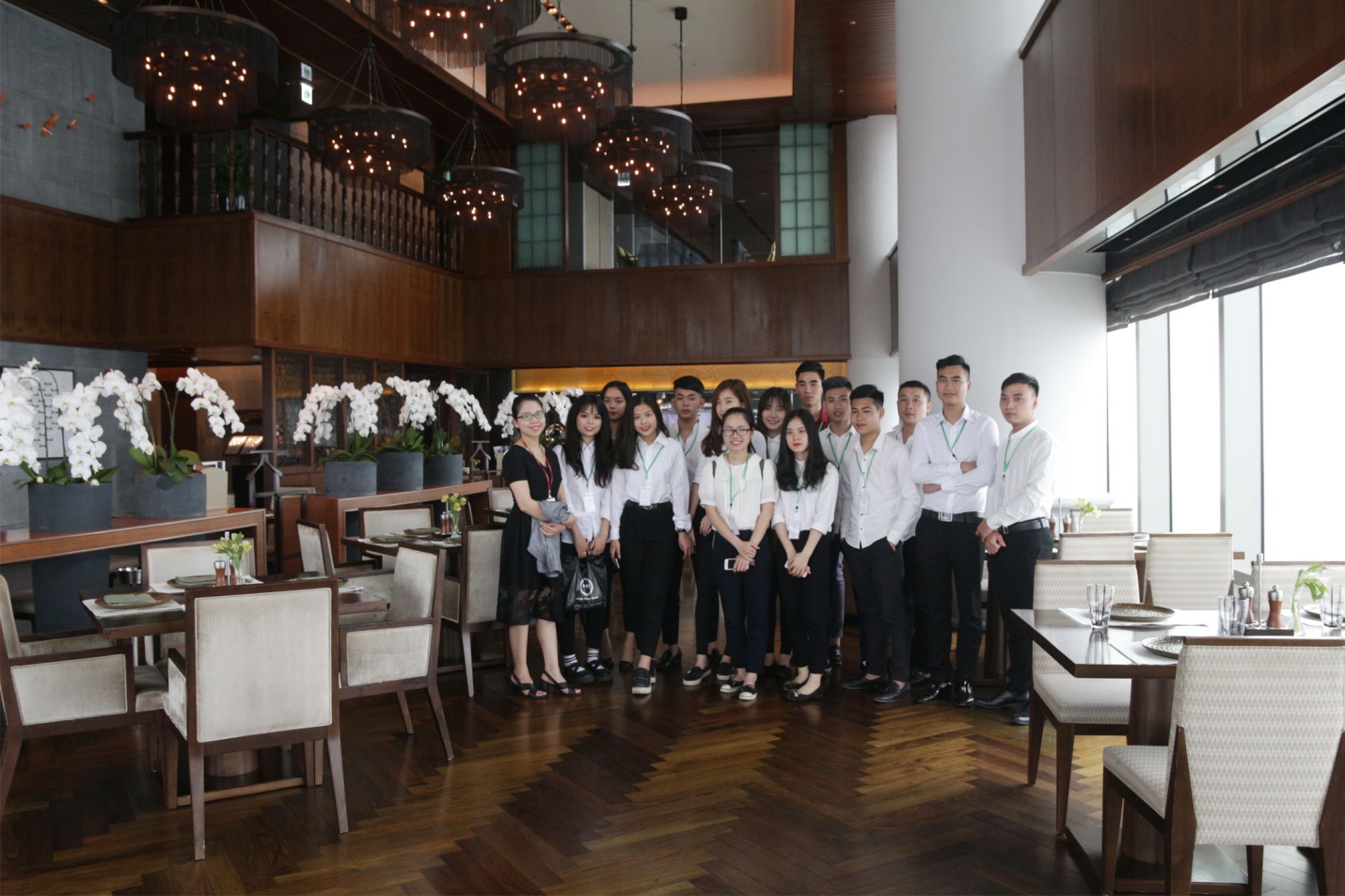 Đỏ mắt ghen tị với chương trình học 5 sao của sinh viên BTEC Việt Nam - Ảnh 1. Đỏ mắt ghen tị với chương trình học 5 sao của sinh viên BTEC Việt Nam - Ảnh 1.