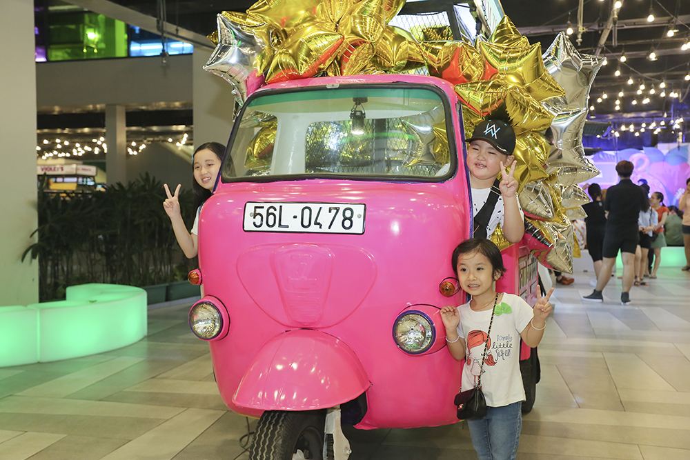 Vũ Cát Tường cùng Nam Hee quẩy tưng bừng tại Lamzone - Ảnh 7. Vũ Cát Tường cùng Nam Hee quẩy tưng bừng tại Lamzone - Ảnh 7.