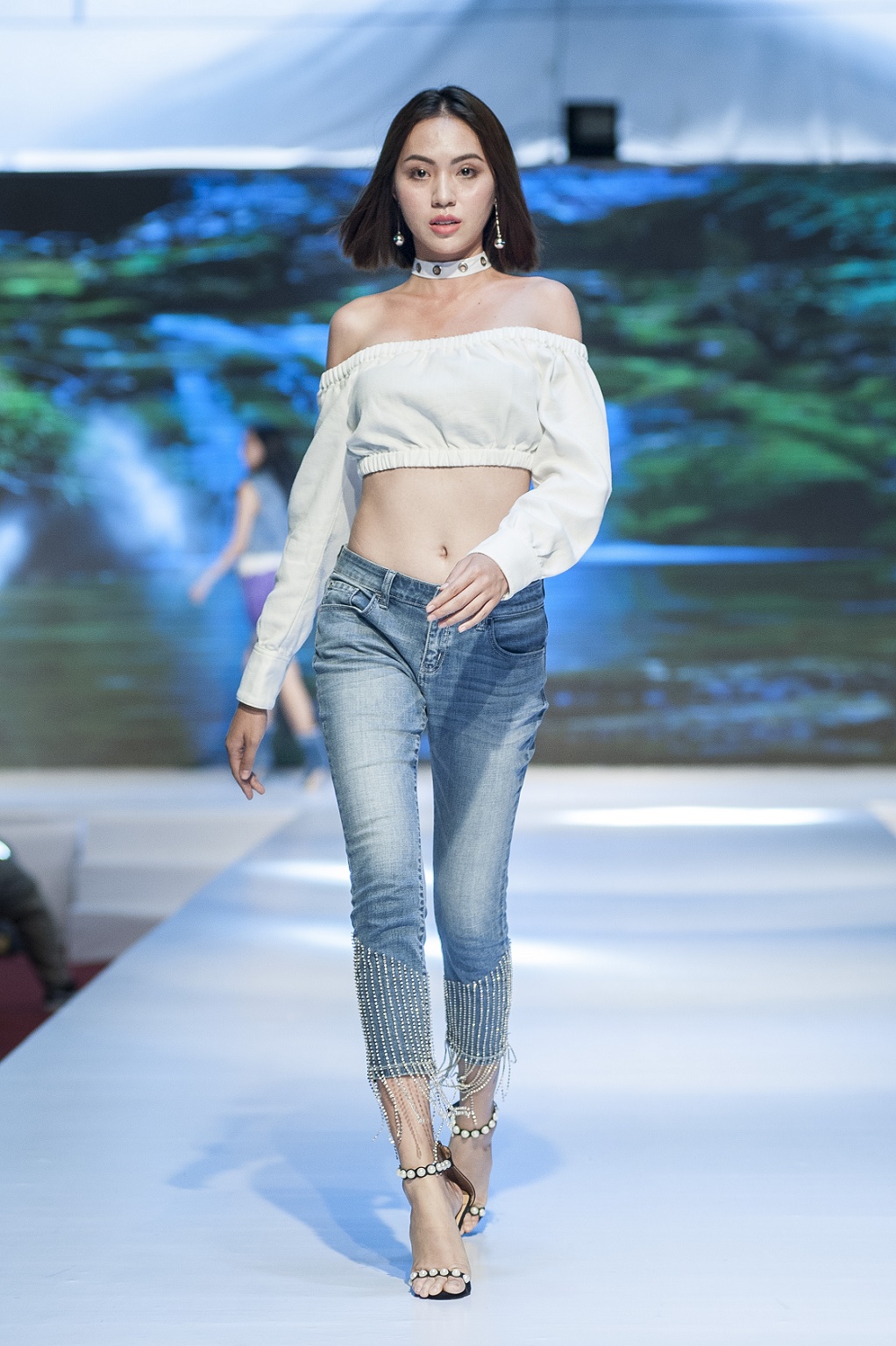 Bộ sưu tập “Wild Dance” của V-SIXTYFOUR - Cá tính như đồ lính - Ảnh 8. Bộ sưu tập “Wild Dance” của V-SIXTYFOUR - Cá tính như đồ lính - Ảnh 8.