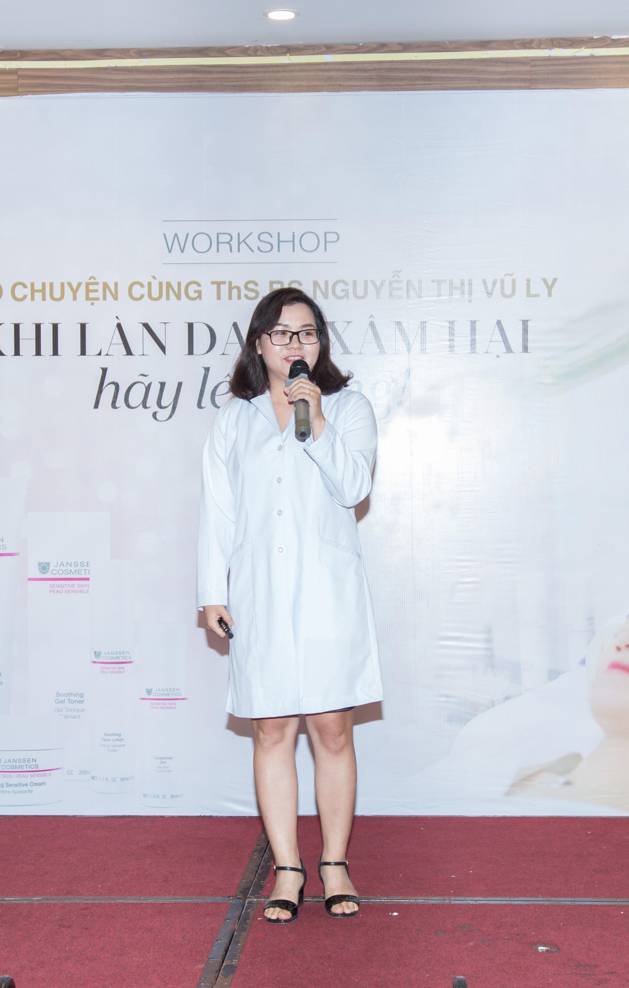 Bạn nào đang xài kem trộn thì phải xem ngay cảnh báo này của bác sĩ - Ảnh 2. Bạn nào đang xài kem trộn thì phải xem ngay cảnh báo này của bác sĩ - Ảnh 2.