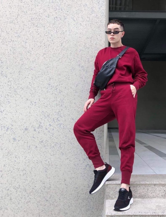 Vừa vào hè, cộng đồng fashionista khoe ngay hot trend “đội giày độc đáo! - Ảnh 7. Vừa vào hè, cộng đồng fashionista khoe ngay hot trend “đội giày độc đáo! - Ảnh 7.