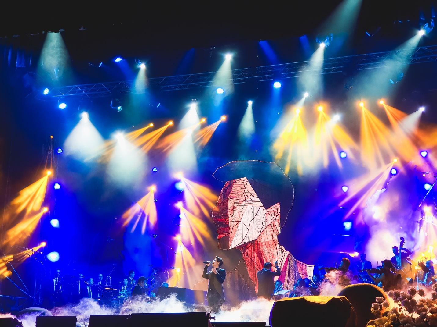 Galaxy S9+: Món nhạc cụ truyền cảm hứng cho Hà Anh Tuấn - Ảnh 2. Galaxy S9+: Món nhạc cụ truyền cảm hứng cho Hà Anh Tuấn - Ảnh 2.