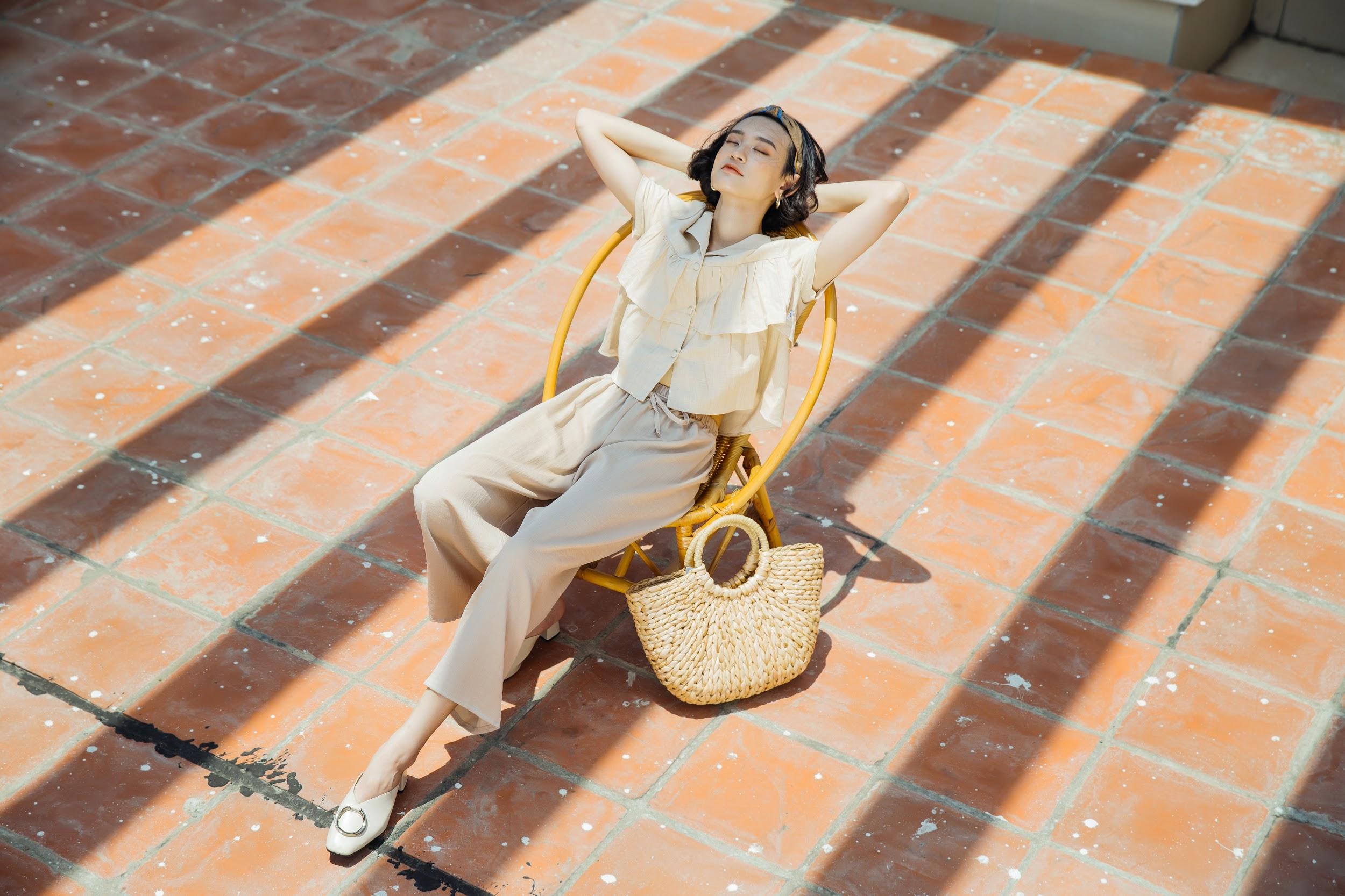 Xu hướng thời trang vải đũi - Gợi ý cực trendy cho các cô nàng hè này - Ảnh 11. Xu hướng thời trang vải đũi - Gợi ý cực trendy cho các cô nàng hè này - Ảnh 11.